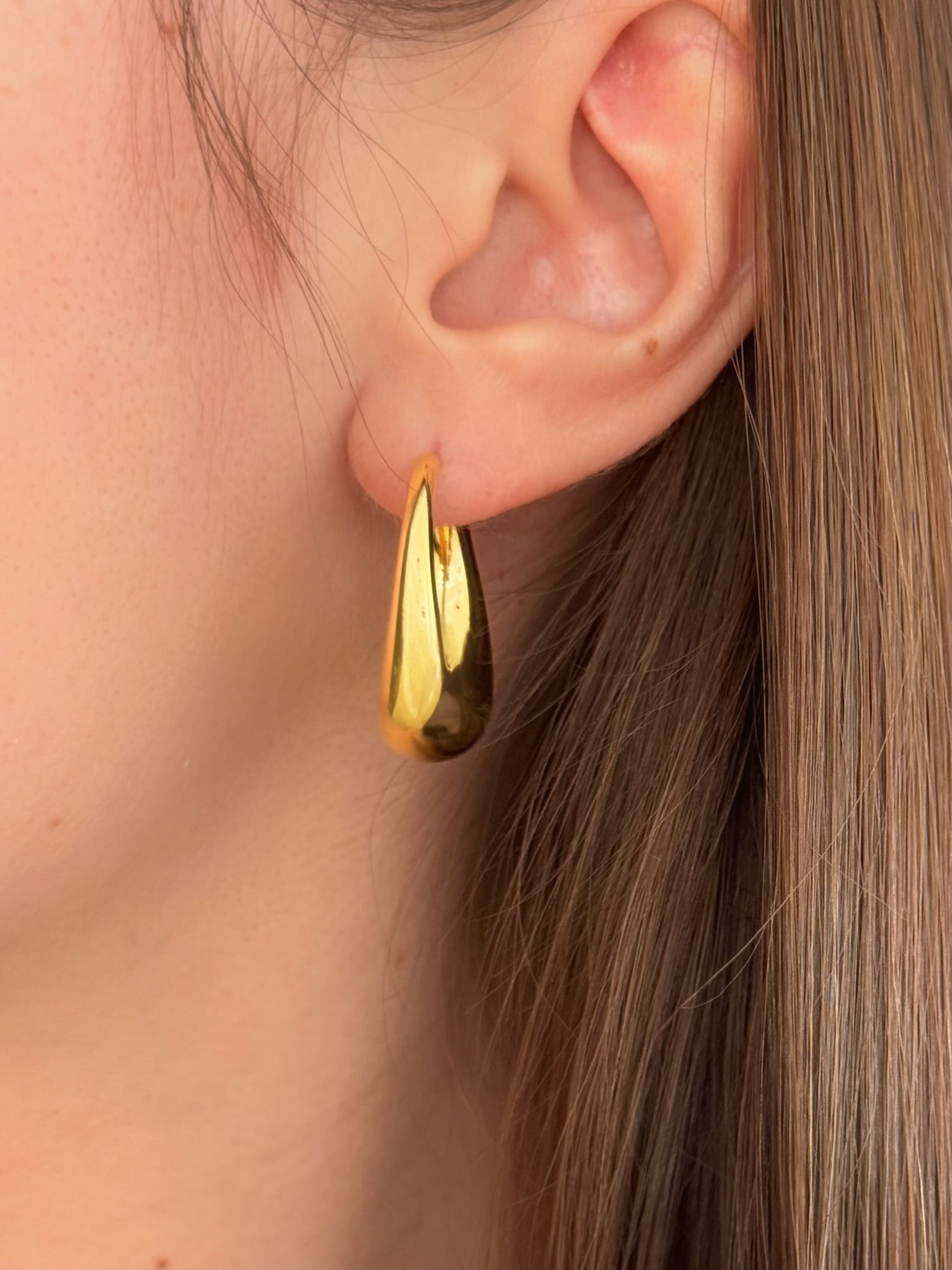 Graduated Puff Hoop Earrings