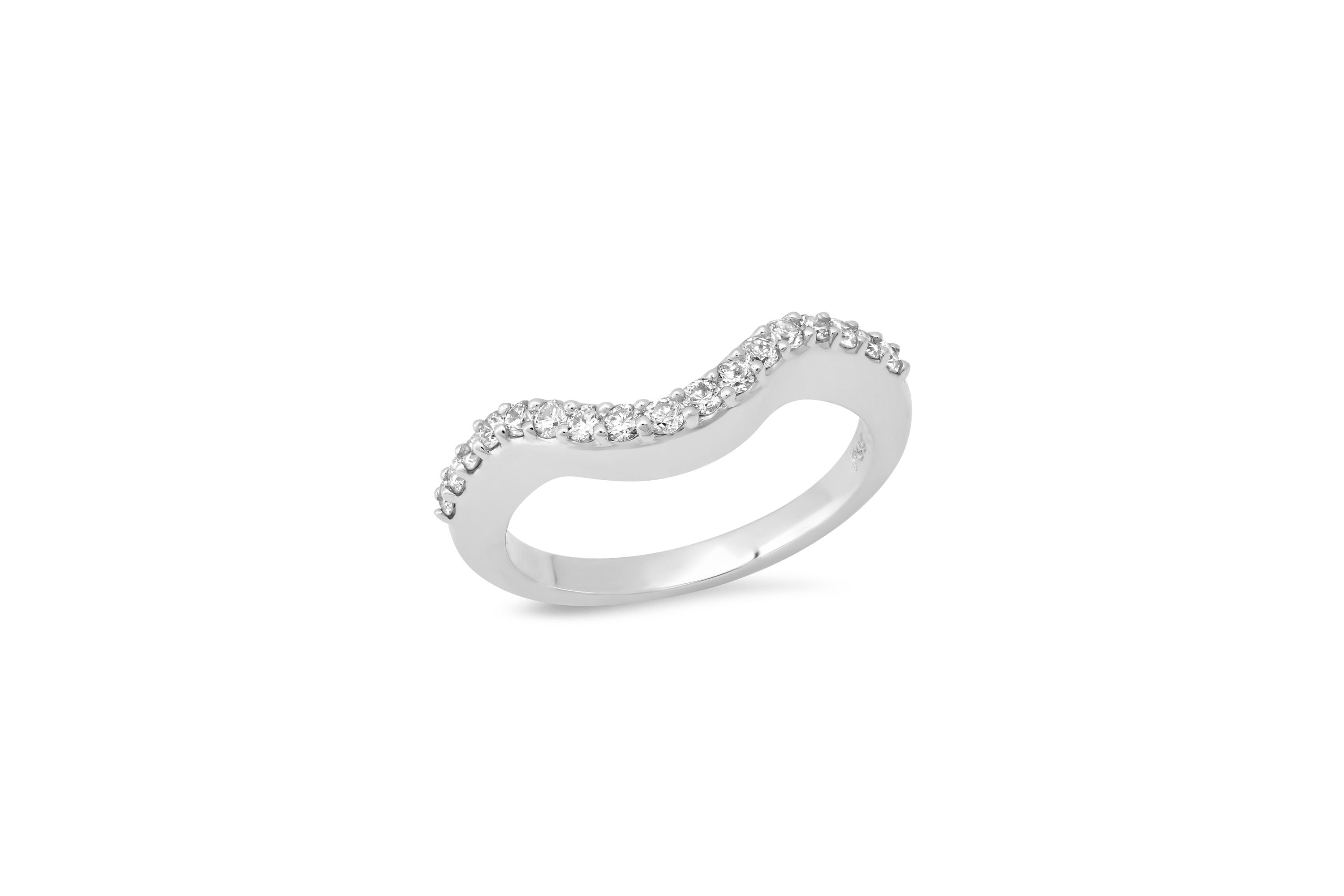 Diamond Nest. Band Ring