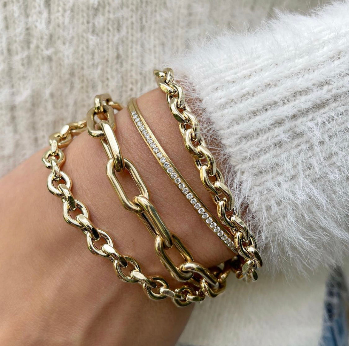 extra-large-open-link-bracelet-yellow-gold-shylee-rose-jewelry